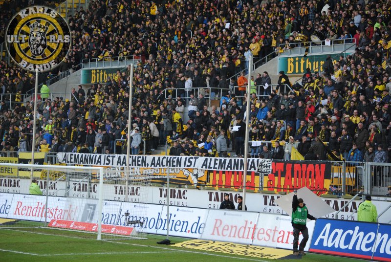 18 Aue 04